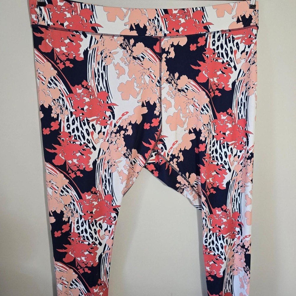 Roaman's floral abstract print capri leggings 4X 34/36